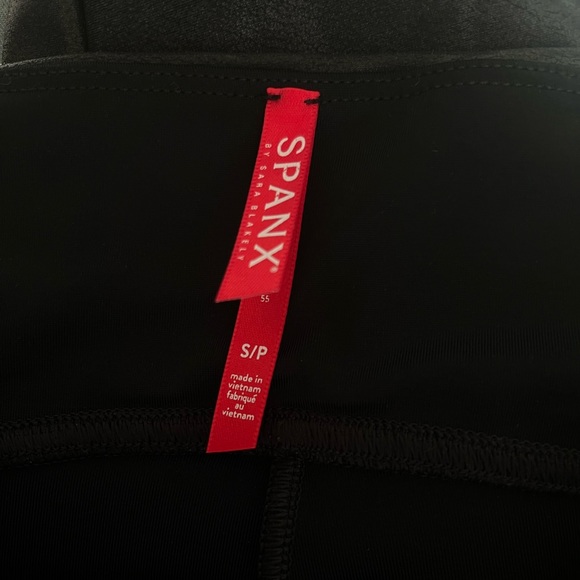 Spanx faux leather high rise leggings small - Picture 13 of 14